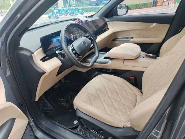 Changan CS75 Plus — Фото автомобиля 14