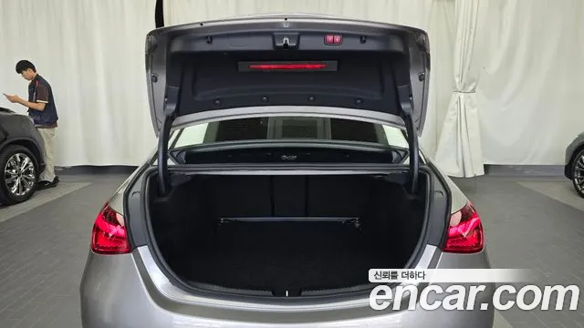 Mercedes-Benz C-Class — Фото автомобиля 19