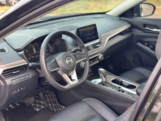 Nissan Teana — Фото автомобиля 12