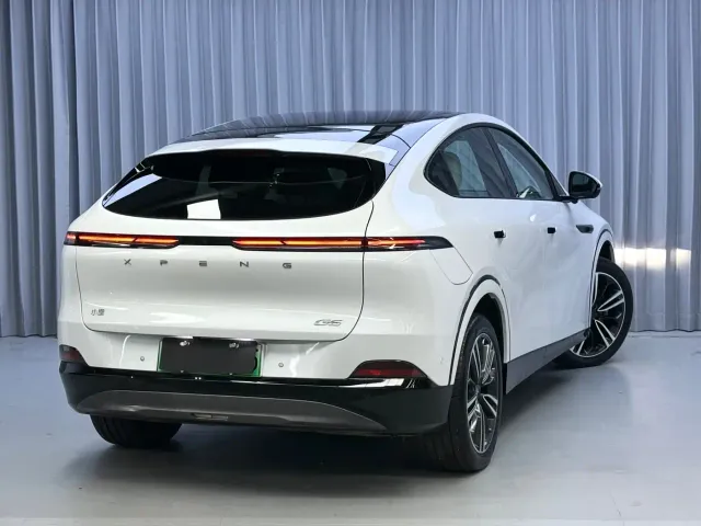 Xpeng G6 — Фото автомобиля 6