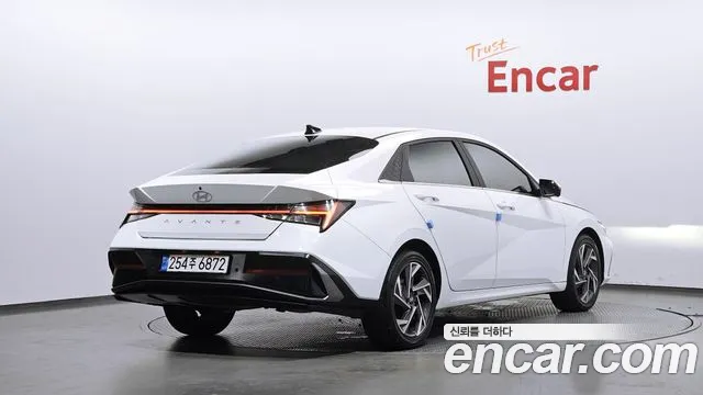 Hyundai AVANTE Новый Avante (CN7) — Фото автомобиля 2