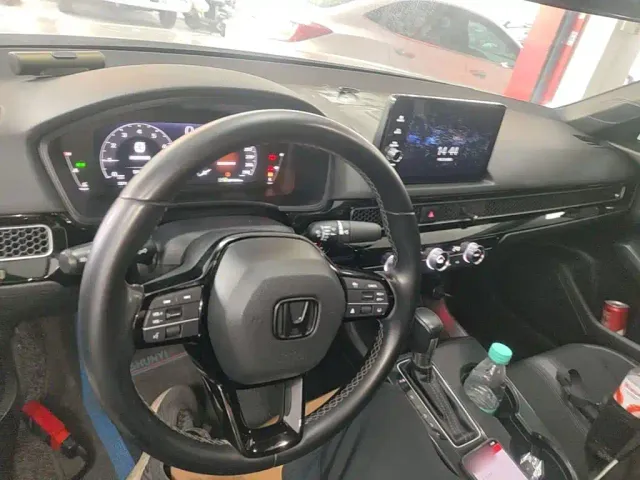 Honda Civic — Фото автомобиля 9