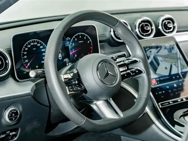 Mercedes-Benz C-Class — Фото автомобиля 10