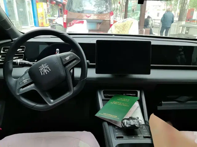 BYD Qin L — Фото автомобиля 5