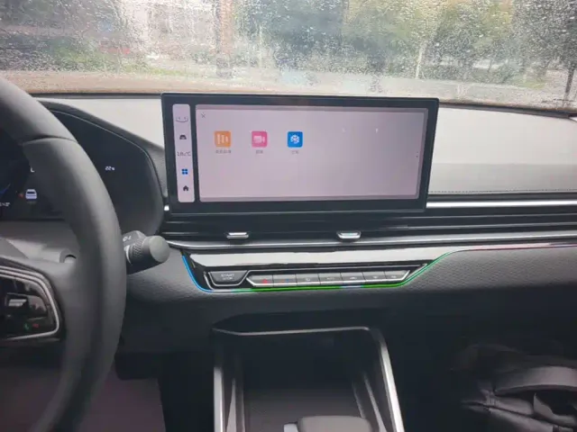 Geely Emgrand — Фото автомобиля 12