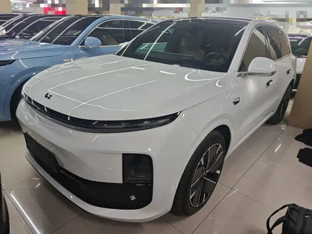 Фотография автомобиля — Li Auto L6