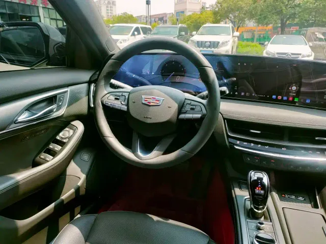 Cadillac CT5 — Фото автомобиля 30