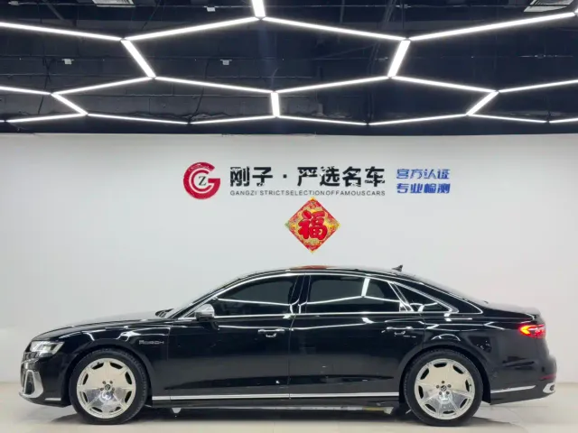 Audi A8 — Фото автомобиля 22
