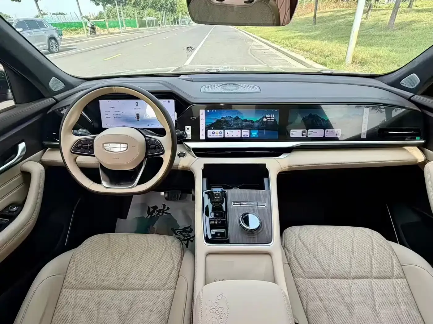 Geely Xingyue L 2025 Oriental Glory 2.0TD Automatic Star Collector Edition — Фото автомобиля 6