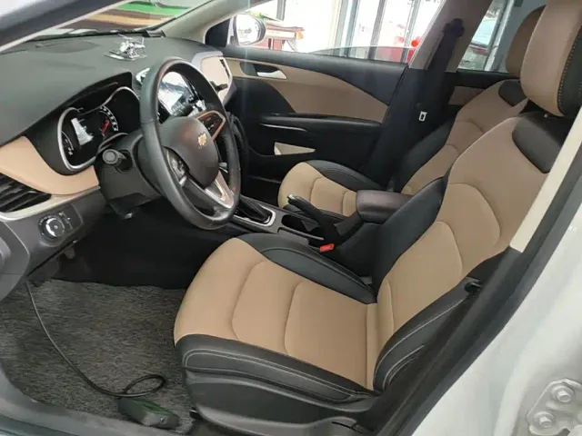 Chevrolet Monza — Фото автомобиля 14