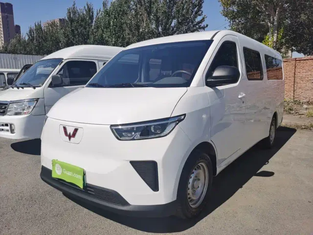 Фотография автомобиля — Wuling Yangguang