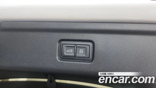 Audi A6 e-tron — Фото автомобиля 12