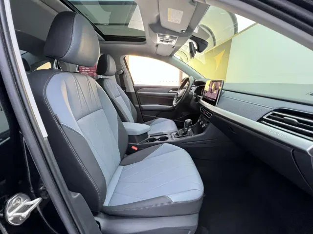 Volkswagen Lavida — Фото автомобиля 18