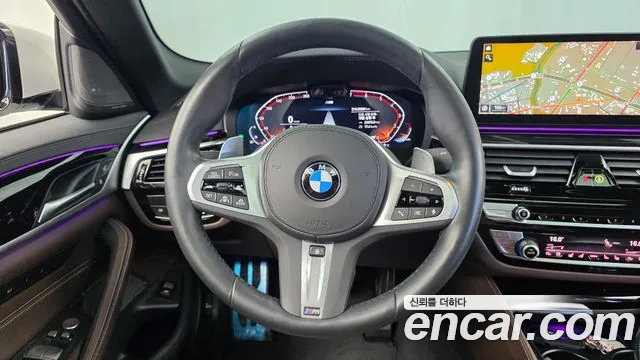 BMW 5 Series G30 — Фото автомобиля 13
