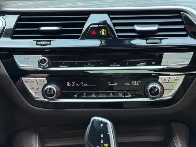 BMW 5 Series — Фото автомобиля 18