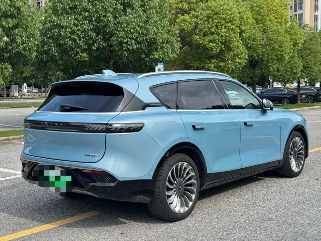 Voyah Auto VOYAH FREE 2021 2WD Standard Pure Electric Edition — Фото автомобиля 16