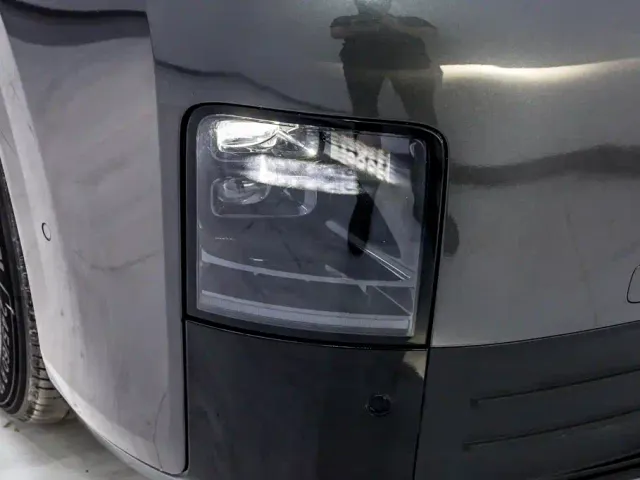 Li Auto MEGA — Фото автомобиля 18