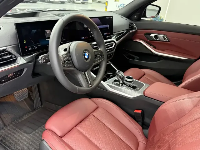 BMW BMW 3 Series 2024 330i M Sport Shadowline Package — Фото автомобиля 8
