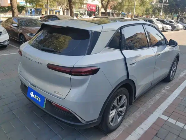 Bestune Yueyi 03 — Фото автомобиля 3