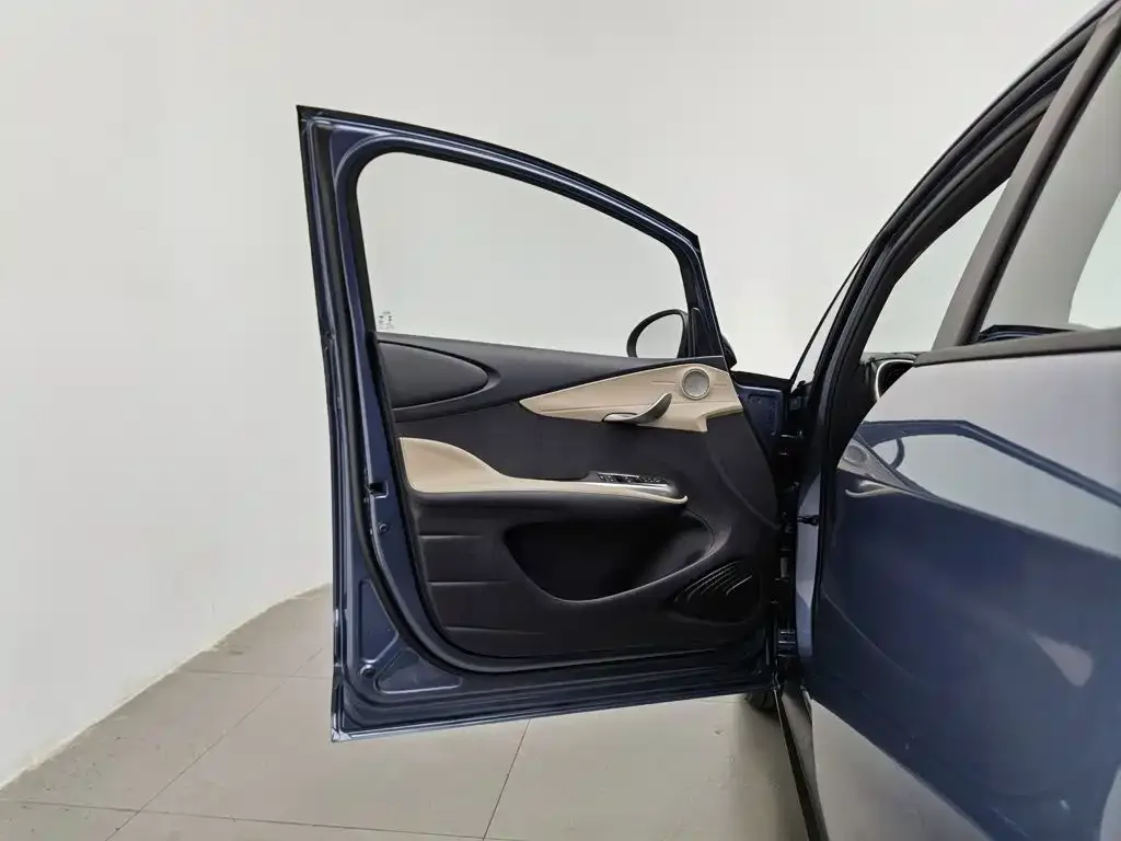 BYD Dolphin 2025 420km Freedom Edition — Фото автомобиля 8