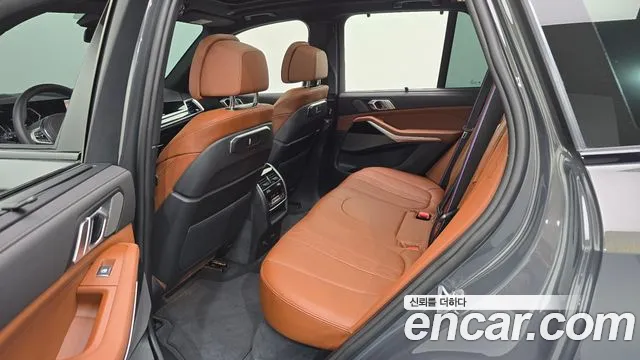 BMW X5 xDrive 40i M Sport Pro — Фото автомобиля 11