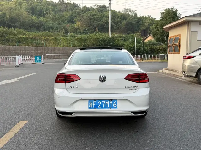 Volkswagen Lamando — Фото автомобиля 5