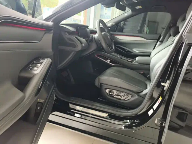 BYD Song L EV — Фото автомобиля 15