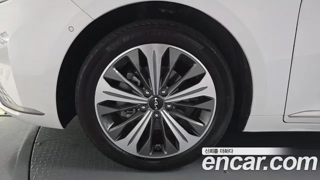 Kia K8 Signature — Фото автомобиля 5