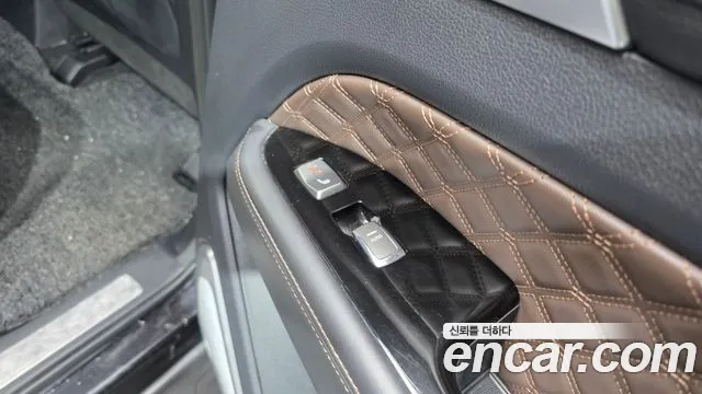 KG_Mobility_Ssangyong Rexton — Фото автомобиля 19