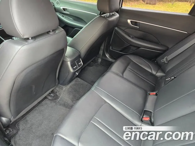 Hyundai Sonata Sonata (DN8) 2.0 LPG(Для проката) — Фото автомобиля 13