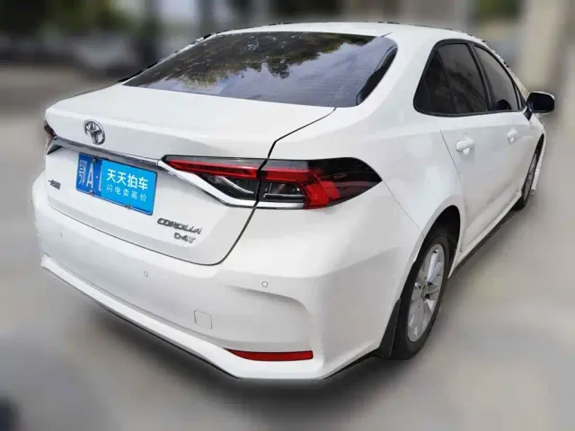Toyota Corolla — Фото автомобиля 2