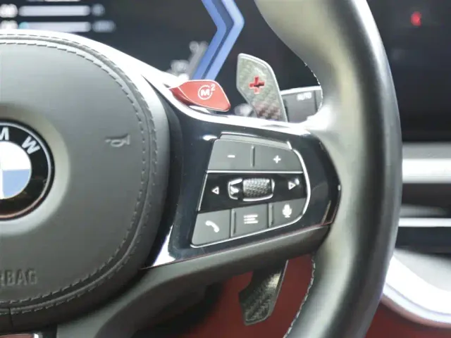 BMW XM — Фото автомобиля 16