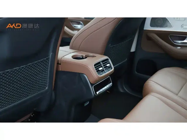 Mercedes-Benz GLE-Class — Фото автомобиля 9