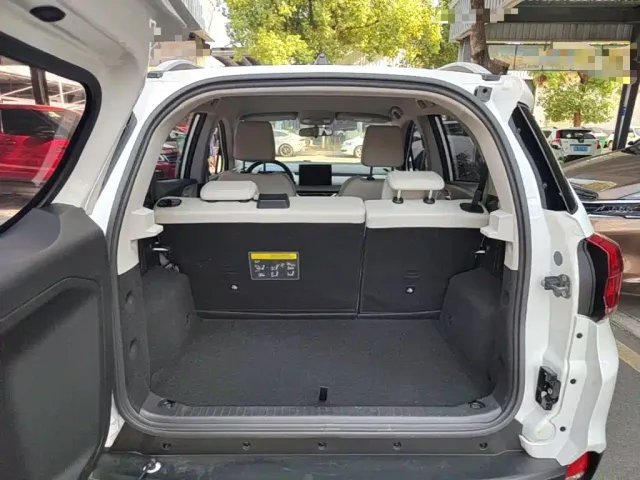 BYD Yuan Pro — Фото автомобиля 18