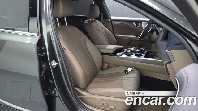 Kia K8 2.5 Бензин 2WD — Фото автомобиля 25