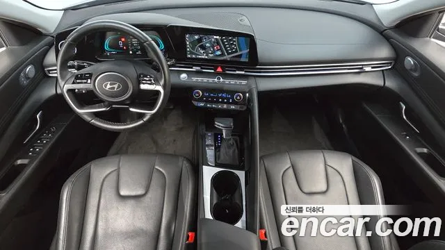 Hyundai Avante CN7 — Фото автомобиля 10