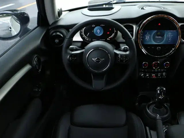 MINI Hatch — Фото автомобиля 23