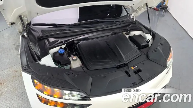 Genesis GV60 — Фото автомобиля 5