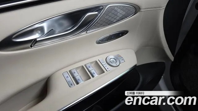 Genesis GV70 2.5T Бензин 2WD — Фото автомобиля 29