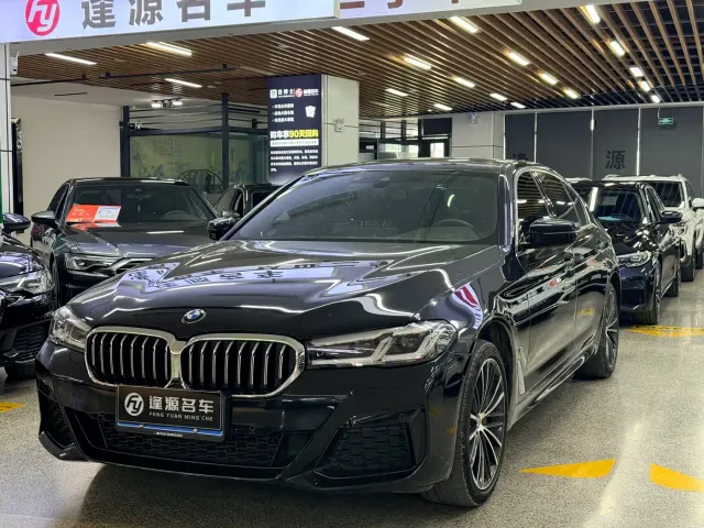 Фотография автомобиля — BMW 5 Series