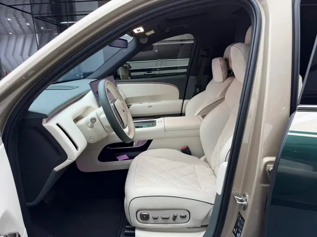 Li Auto L9 — Фото автомобиля 5