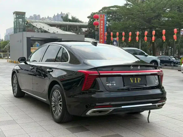 Hongqi H5 — Фото автомобиля 11