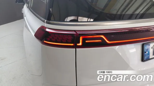 Kia Canival Carnival 4 поколение Бензин 9 мест Signature — Фото автомобиля 23