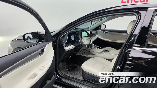 Hyundai Grandeur (New) Hybrid — Фото автомобиля 15