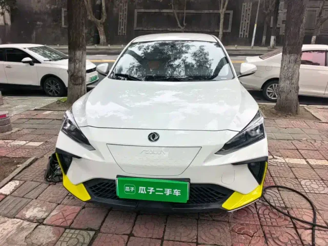Dongfeng Fengshen E70 — Фото автомобиля 2