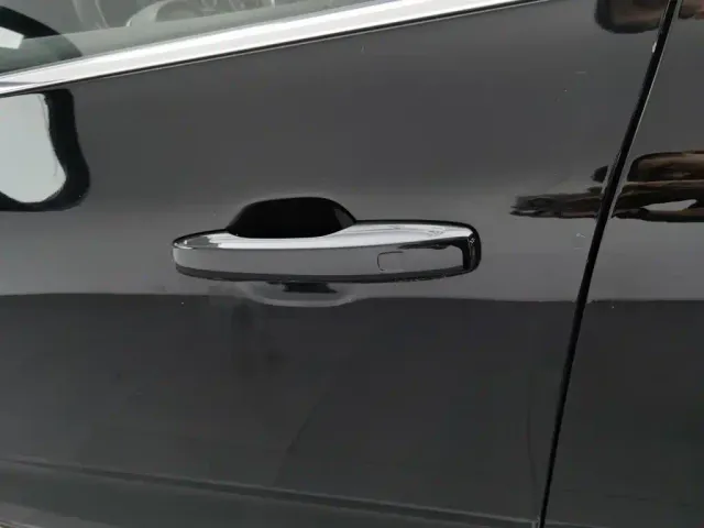 Volvo XC60 — Фото автомобиля 18