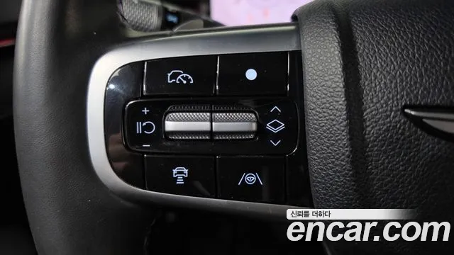 Genesis GV70 — Фото автомобиля 22