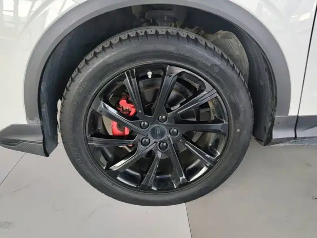 Geely Binyue — Фото автомобиля 22