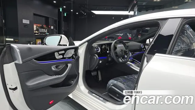 Mercedes-Benz AMG GT 4 двери 43 4MATIC+ — Фото автомобиля 9