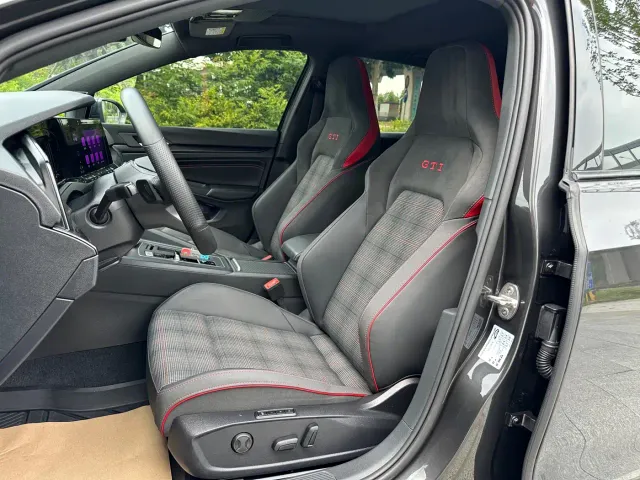 Volkswagen Golf GTI — Фото автомобиля 9